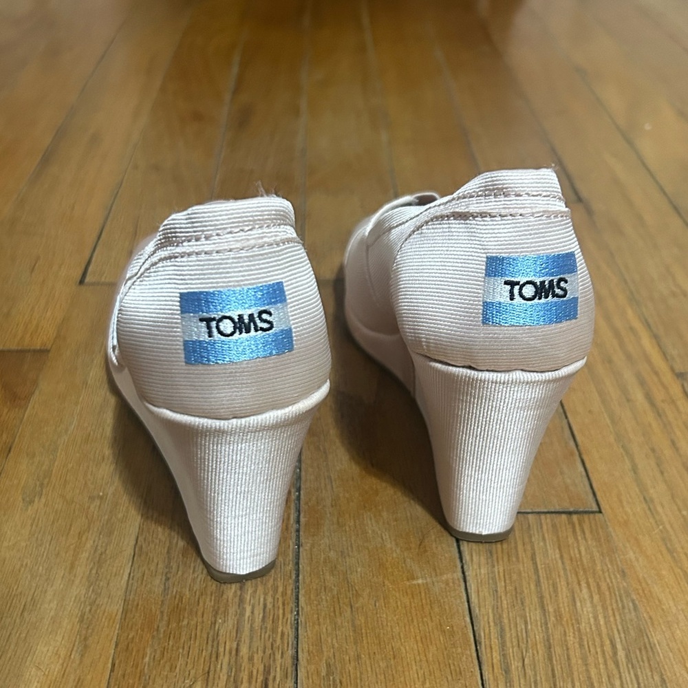 Toms Wedges light pink, gently used